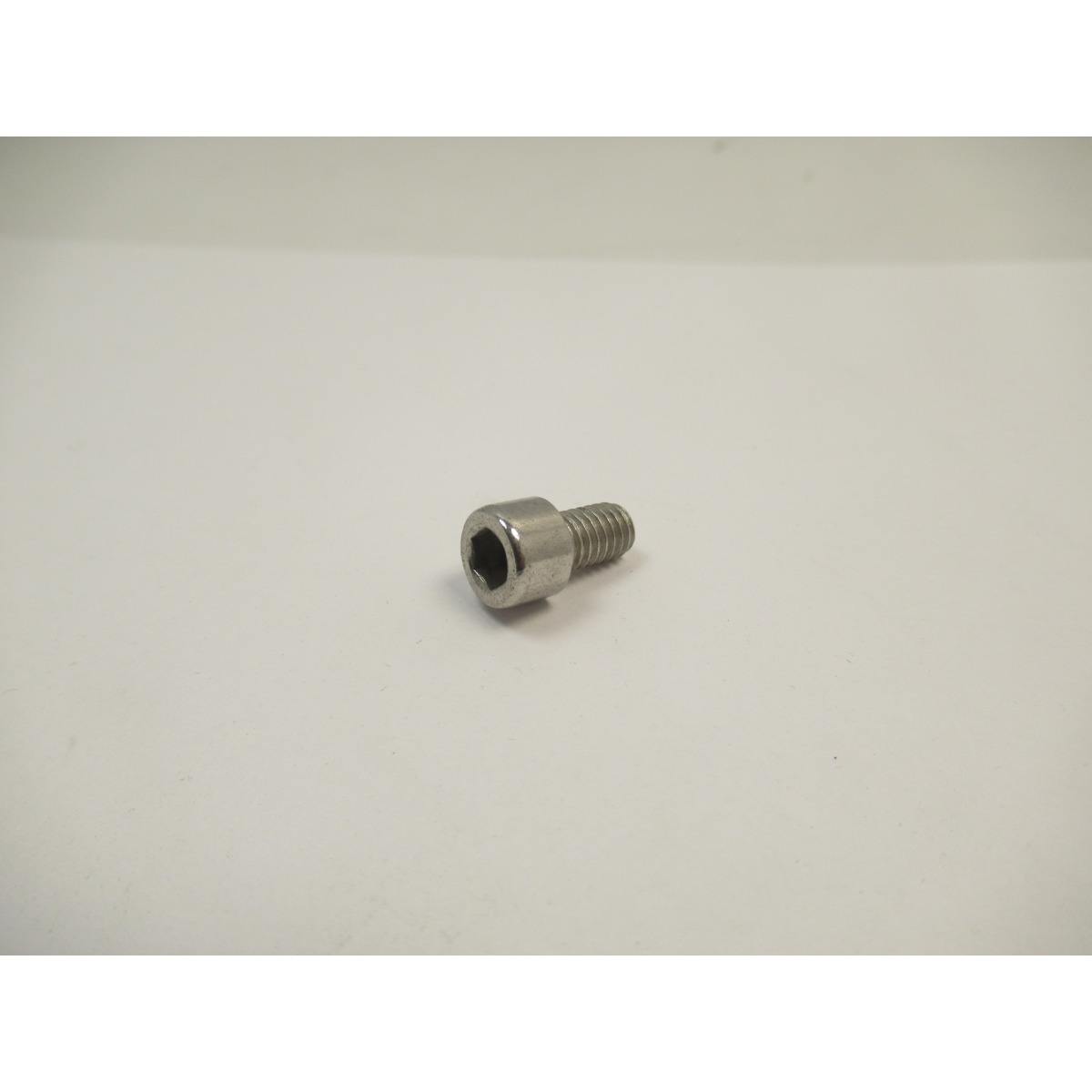 ART%5E0332107516%5E001