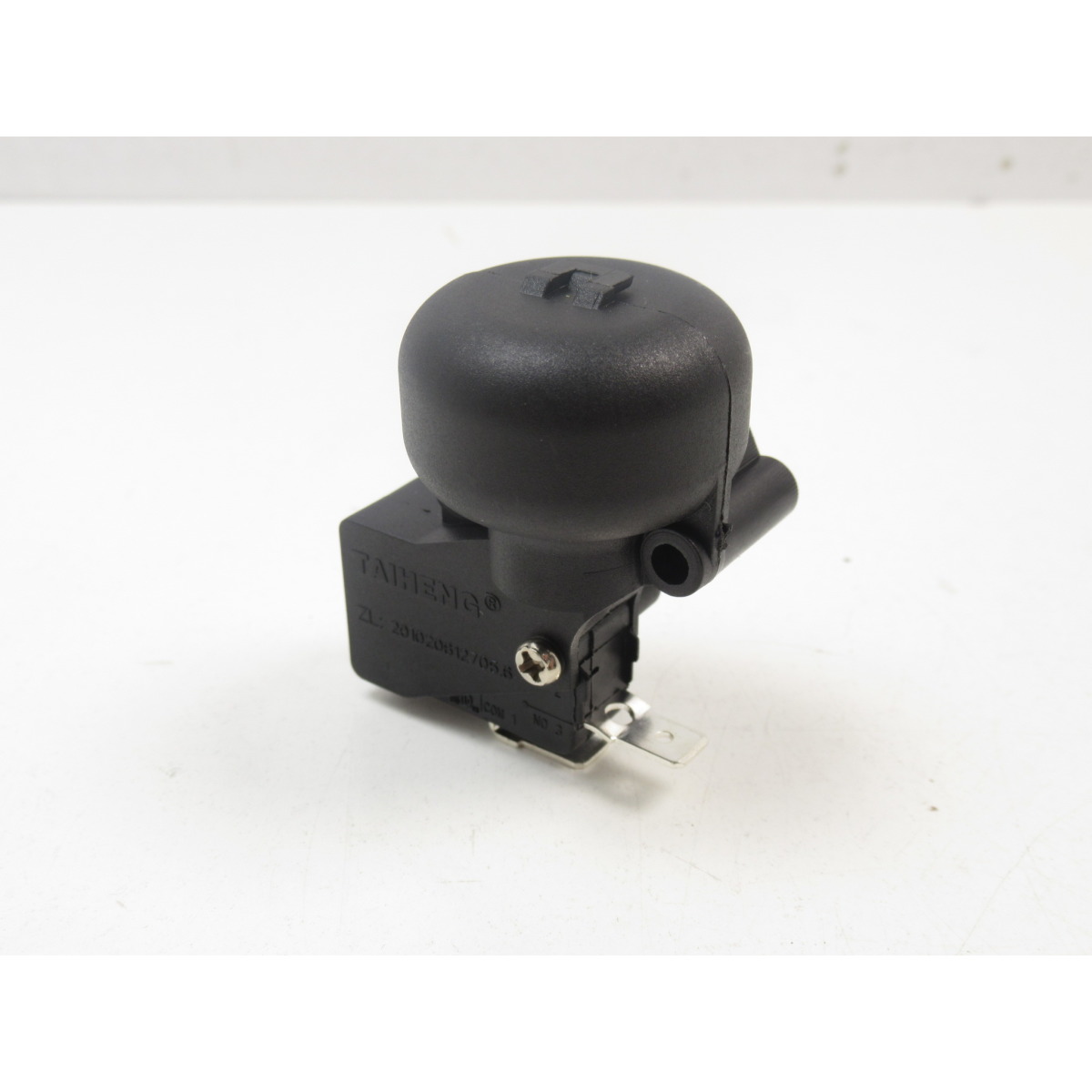 ART%5E0651001526%5E001