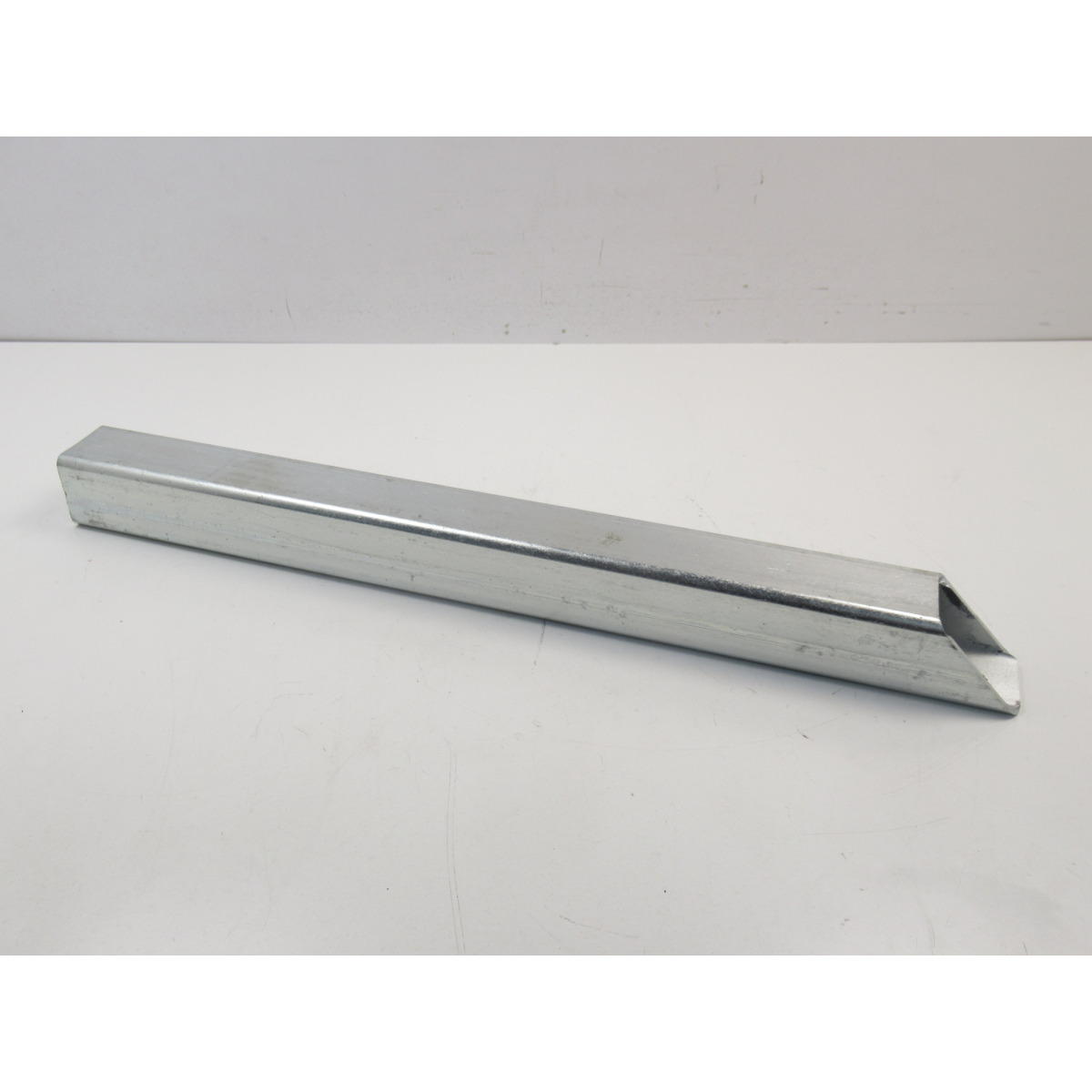 ART%5E05670663C21%5E001