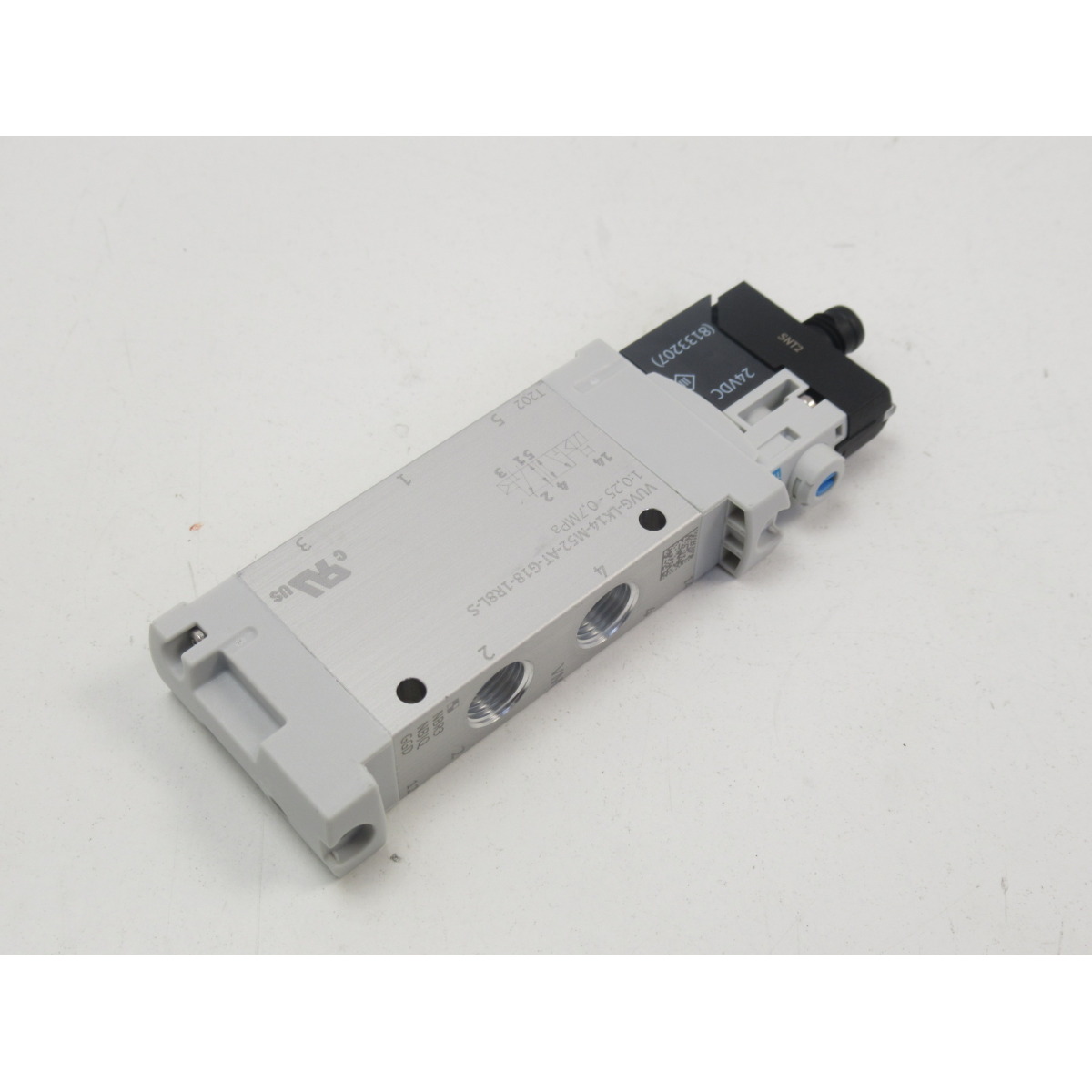 ART%5E0561170538%5E001