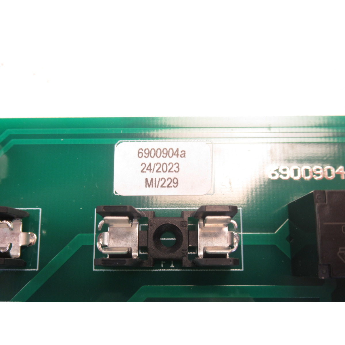 ART%5E01006900904%5E002